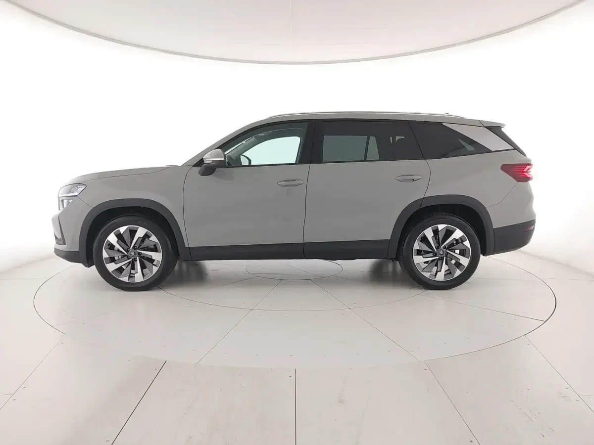 Nuova Skoda Kodiaq Style 150 CV (110 kW) 2026 Grigio acciaio SUV