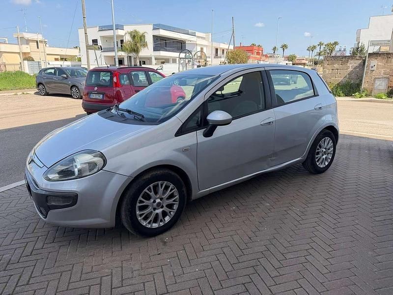 Usata Fiat Punto Evo Dynamic 95 CV (69 kW) 2011 Argento Utilitaria