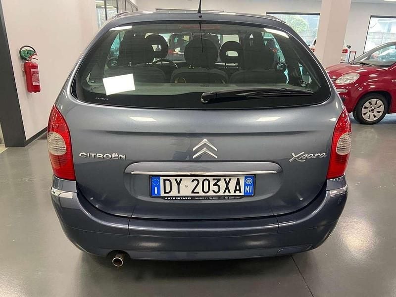 Usata Citroën Xsara Picasso 109 CV (80 kW) 2009 Grigio Monovolume