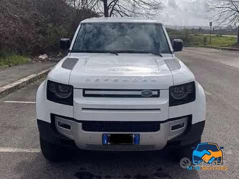 Usata Land Rover Defender SE Dynamic 200 CV (147 kW) 2023 Bianco SUV