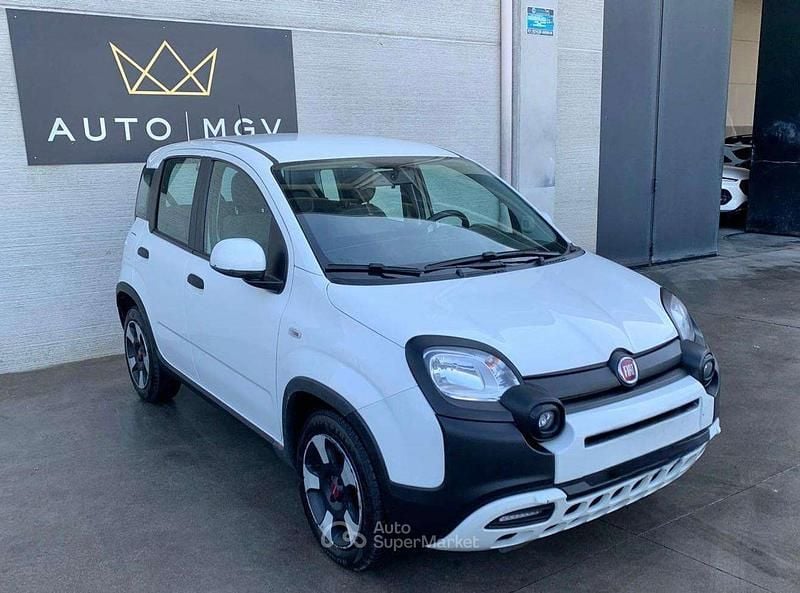 Usata Fiat Panda Cross Cross 69 CV (50 kW) 2023 Bianco Utilitaria