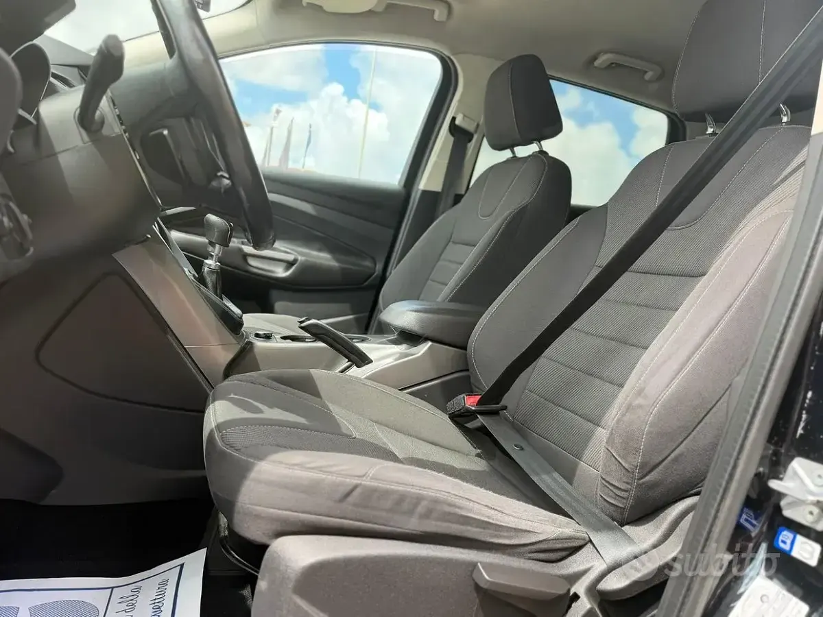 Usata Ford Kuga Titanium 115 CV (84 kW) 2016 Nero SUV
