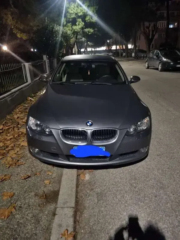 Usata BMW 320 177 CV (130 kW) 2007 Coupé