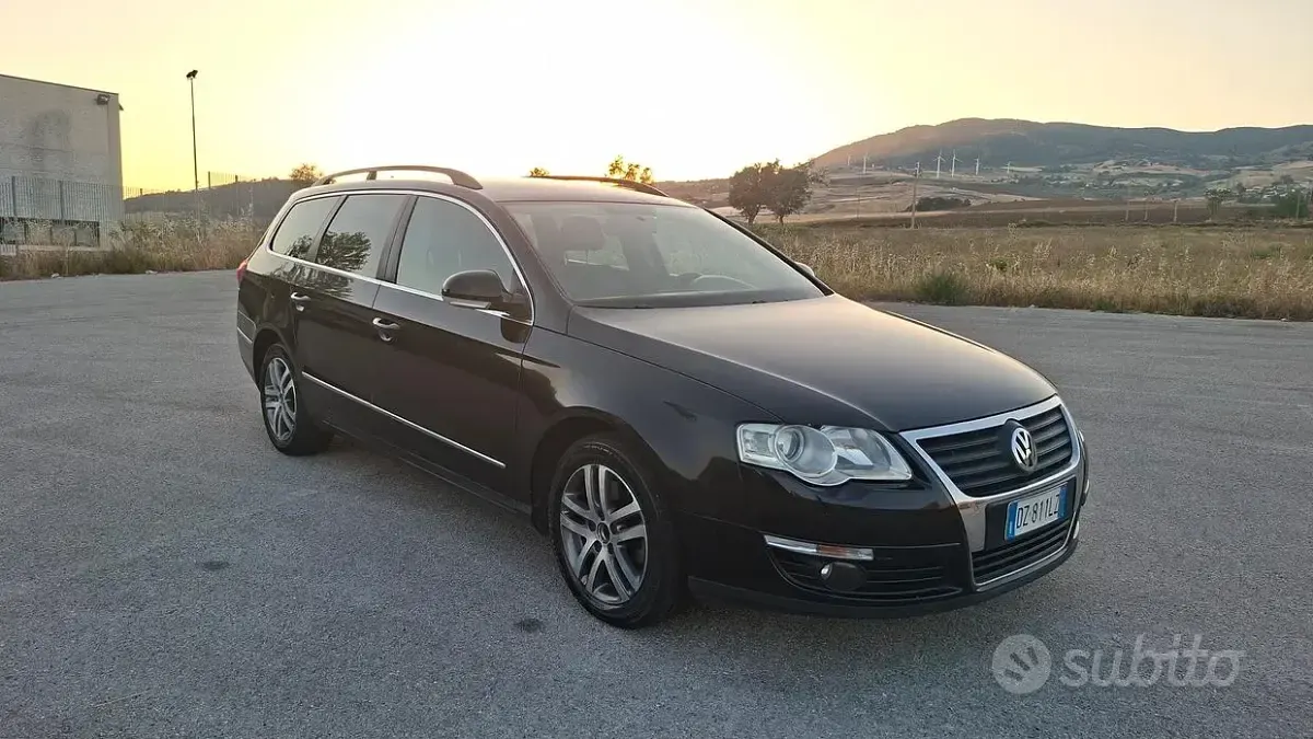 Usata VW Passat 105 CV (77 kW) 2010 Nero metallizzato Station wagon