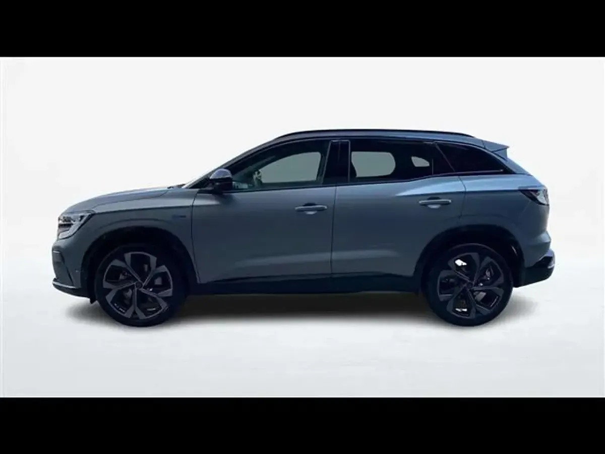 Usata Renault Austral Techno 131 CV (96 kW) 2023 Grigio scuro SUV