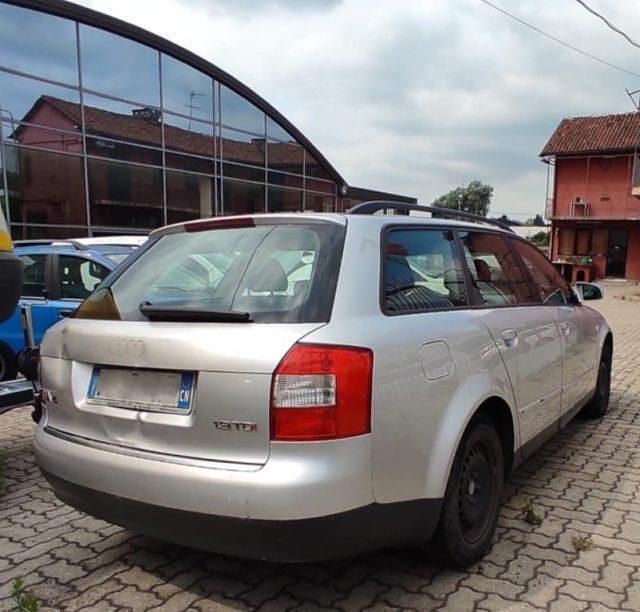 Usata Audi A4 131 CV (96 kW) 2002 Argento(met.) Station wagon