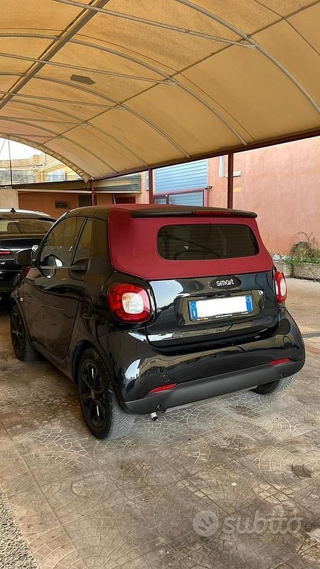 Usata Smart ForTwo Cabrio 2017 Nero Cabrio