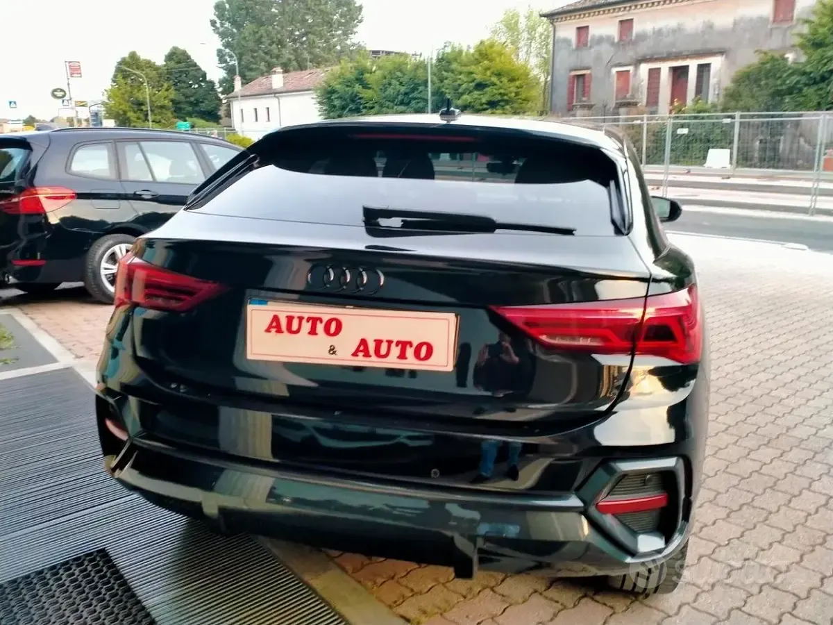 Usata Audi Q3 Sportback 150 CV (110 kW) 2024 Nero SUV