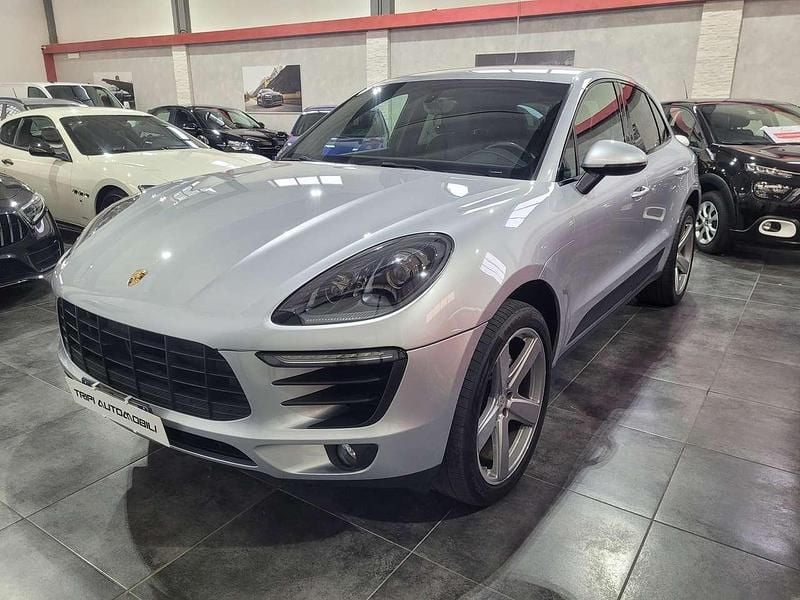 Argento Usata 2015 Porsche Macan SUV | 31.600 € (Buon prezzo) - Immagine 1/4