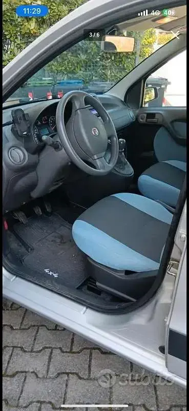 Usata Fiat Panda 4x4 Climbing 69 CV (50 kW) 2008 Utilitaria