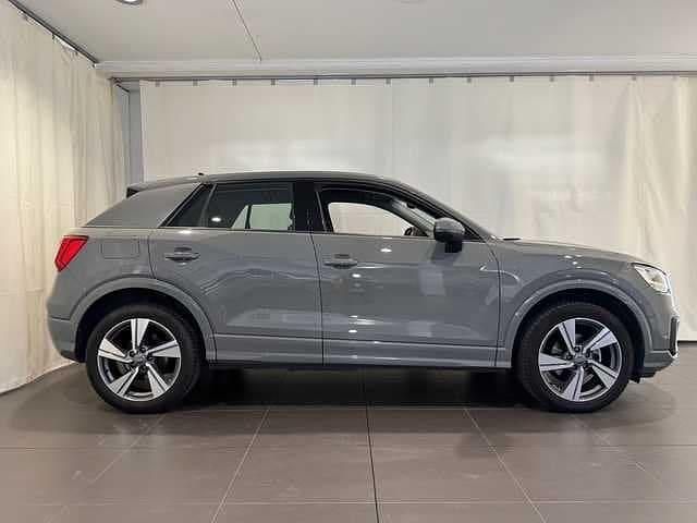 Usata Audi Q2 Admired 116 CV (85 kW) 2020 Grigio SUV