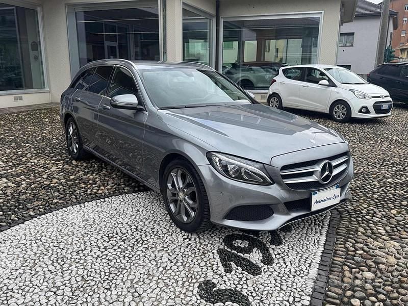 Usata Mercedes C180 Executive 116 CV (85 kW) 2015 Grigio Station wagon