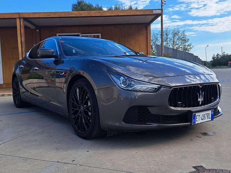Usata Maserati Ghibli 250 CV (183 kW) 2014 Grigio Berlina