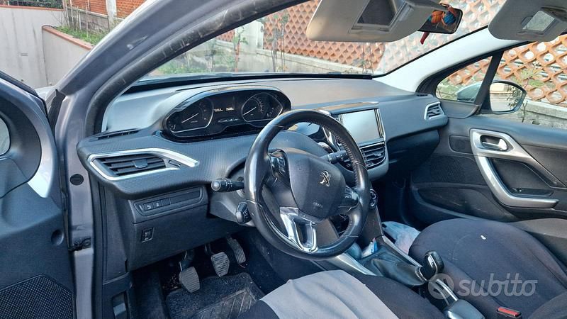 Usata Peugeot 2008 68 CV (50 kW) 2017 Grigio SUV