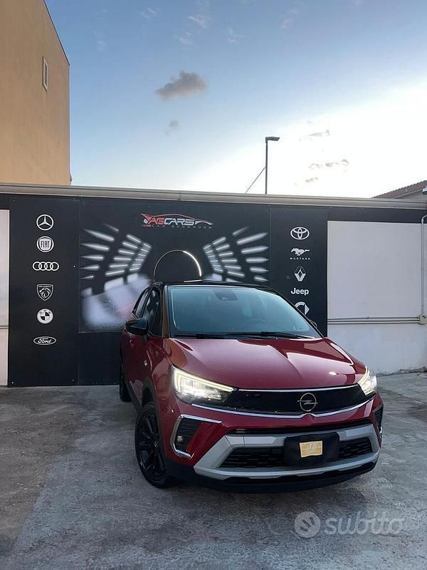 Usata Opel Crossland X Design & Tech 110 CV (80 kW) 2022 Rosso SUV