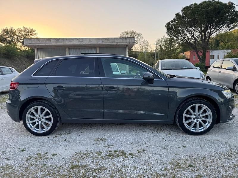 Usata Audi A3 Sport 110 CV (80 kW) 2017 Grigio Berlina