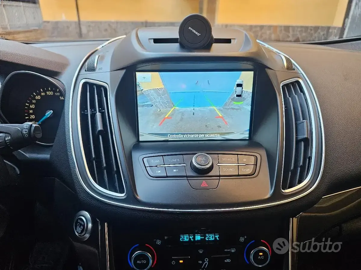 Usata Ford C-MAX Titanium 120 CV (88 kW) 2016 Grigio Monovolume