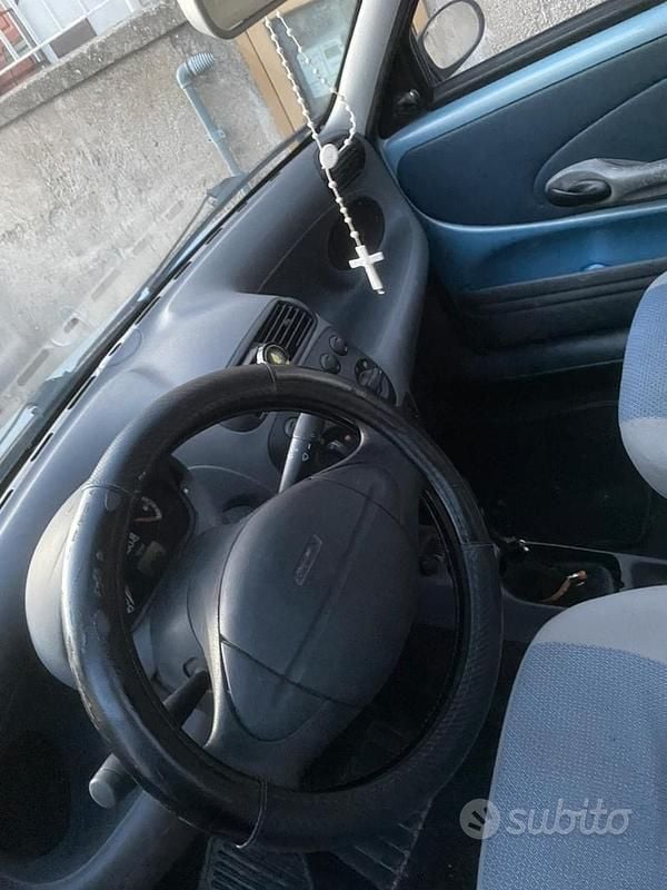 Usata Fiat Seicento 54 CV (39 kW) 2002 Blu Utilitaria