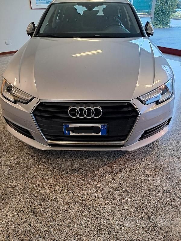 Usata Audi A4 150 CV (110 kW) 2018 Grigio Station wagon