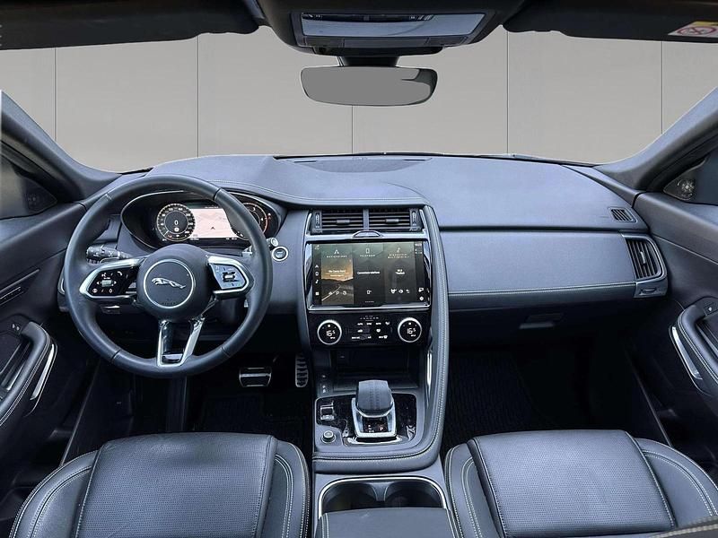 Usata Jaguar E-Pace R-Dynamic 163 CV (119 kW) 2024 Santorini black SUV