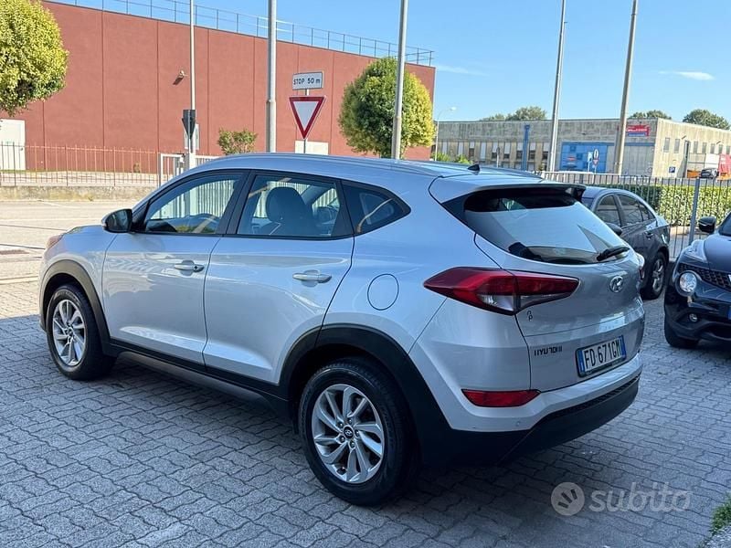 Usata Hyundai Tucson Xpossible 115 CV (84 kW) 2016 Grigio SUV