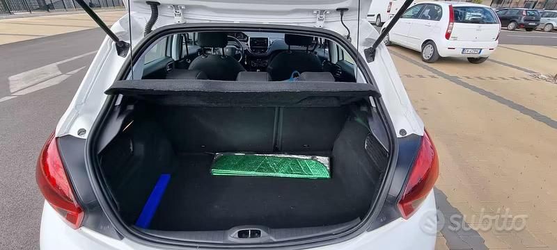Usata Peugeot 208 2016 Bianco Utilitaria