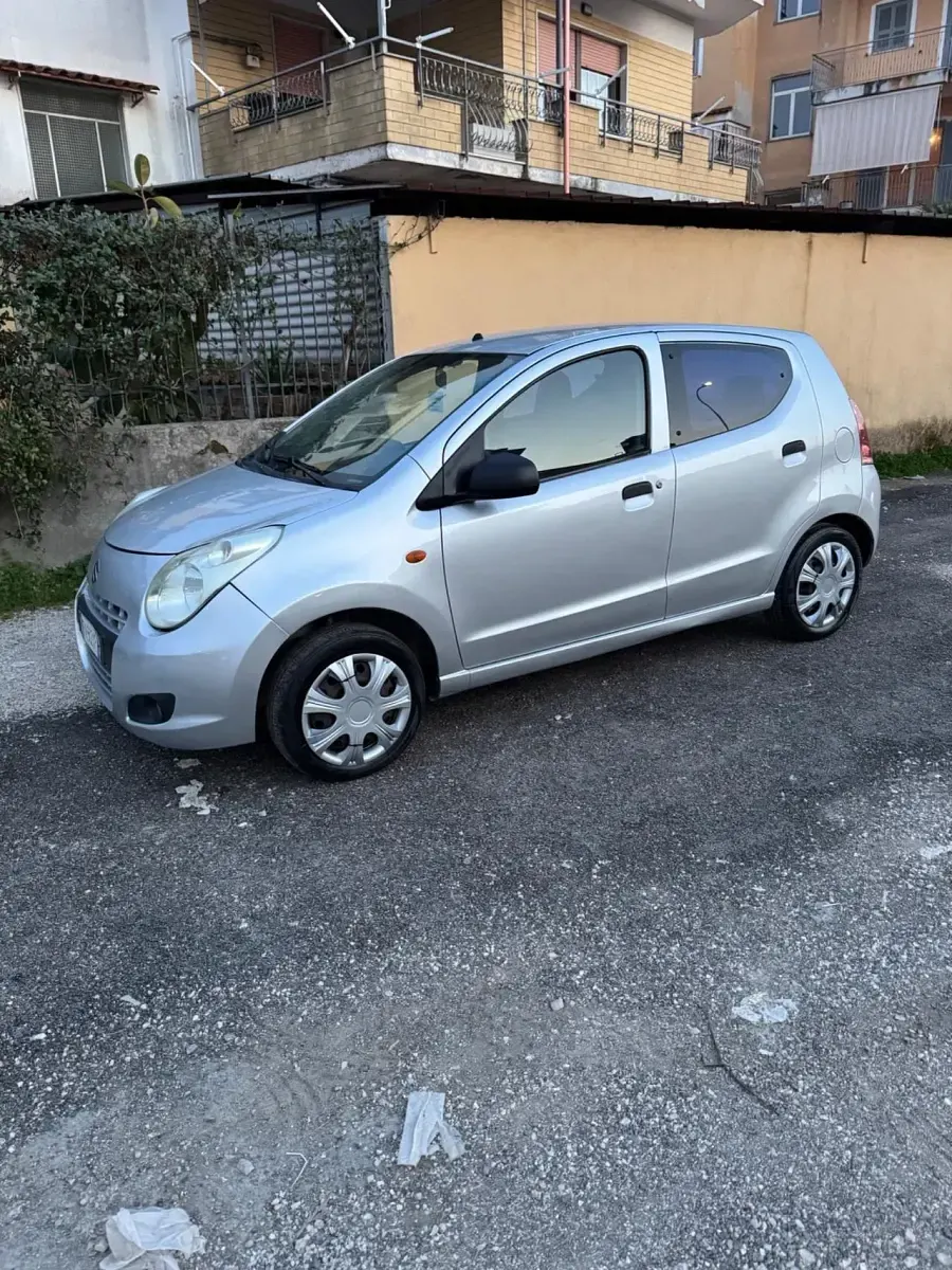 Usata Suzuki Alto GL 67 CV (49 kW) 2010 Argento Utilitaria