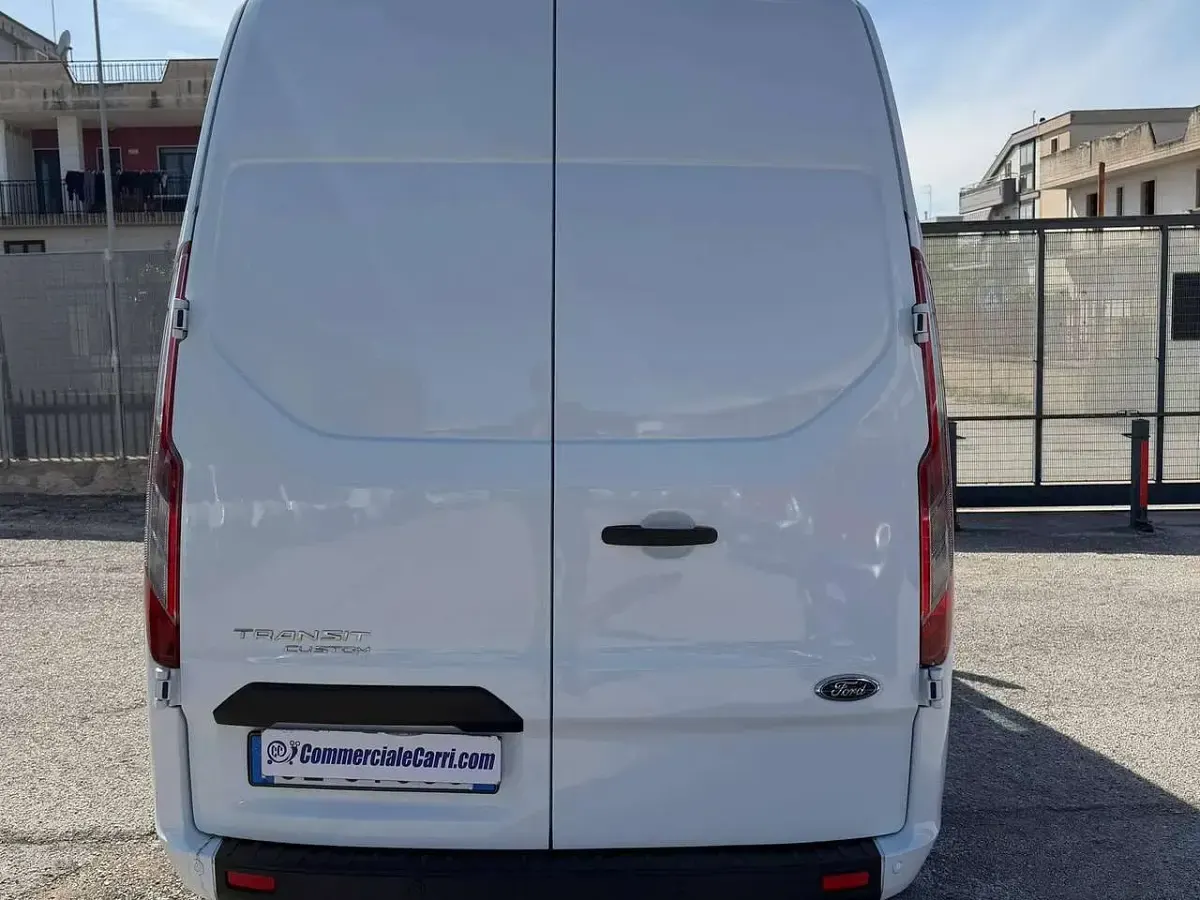 Usata Ford Transit Custom 129 CV (94 kW) 2022 Other Furgone