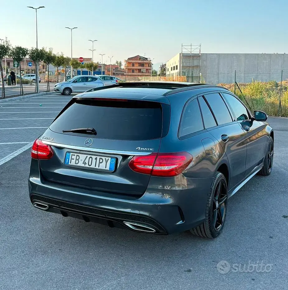 Usata Mercedes C220 109 CV (80 kW) 2011 Grigio Monovolume