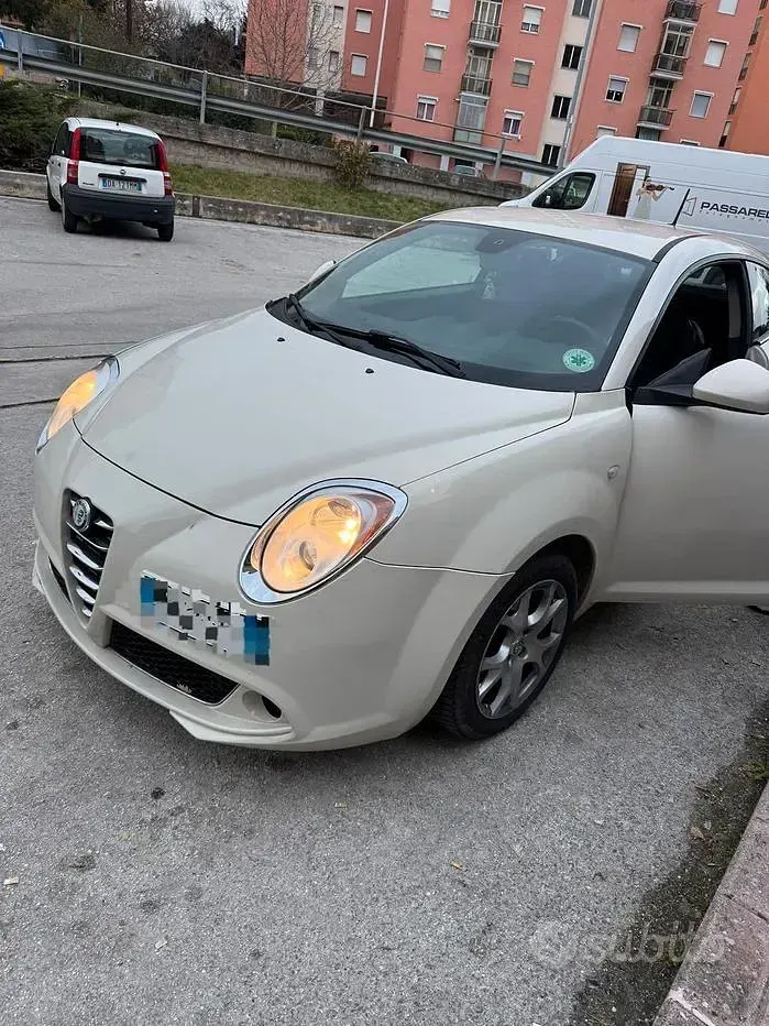 Usata Alfa Romeo MiTo 120 CV (88 kW) 2009 Bianco Utilitaria