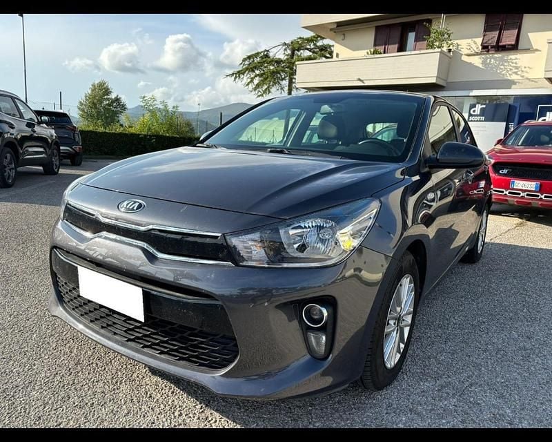Usata Kia Rio 84 CV (61 kW) 2020 Nero Utilitaria