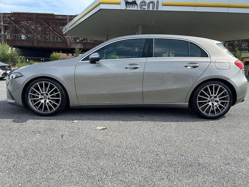 Argento Usata 2019 Mercedes A220 Premium Berlina | 22.900 € (Super prezzo) - Immagine 1/4
