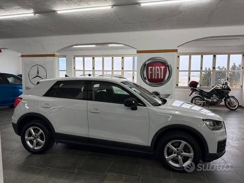 Usata Audi Q2 Business 116 CV (85 kW) 2019 Bianco SUV