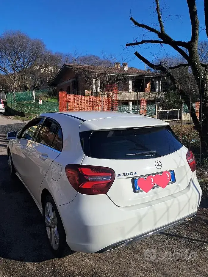 Usata Mercedes A200 136 CV (100 kW) 2015 Bianco Utilitaria
