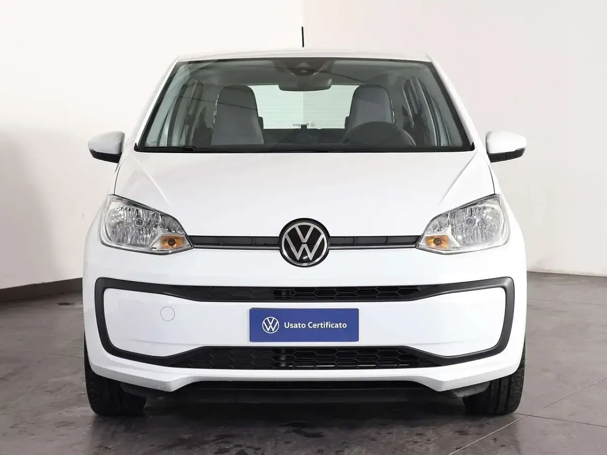 Usata VW up! Move 65 CV (47 kW) 2023 Pure white Utilitaria