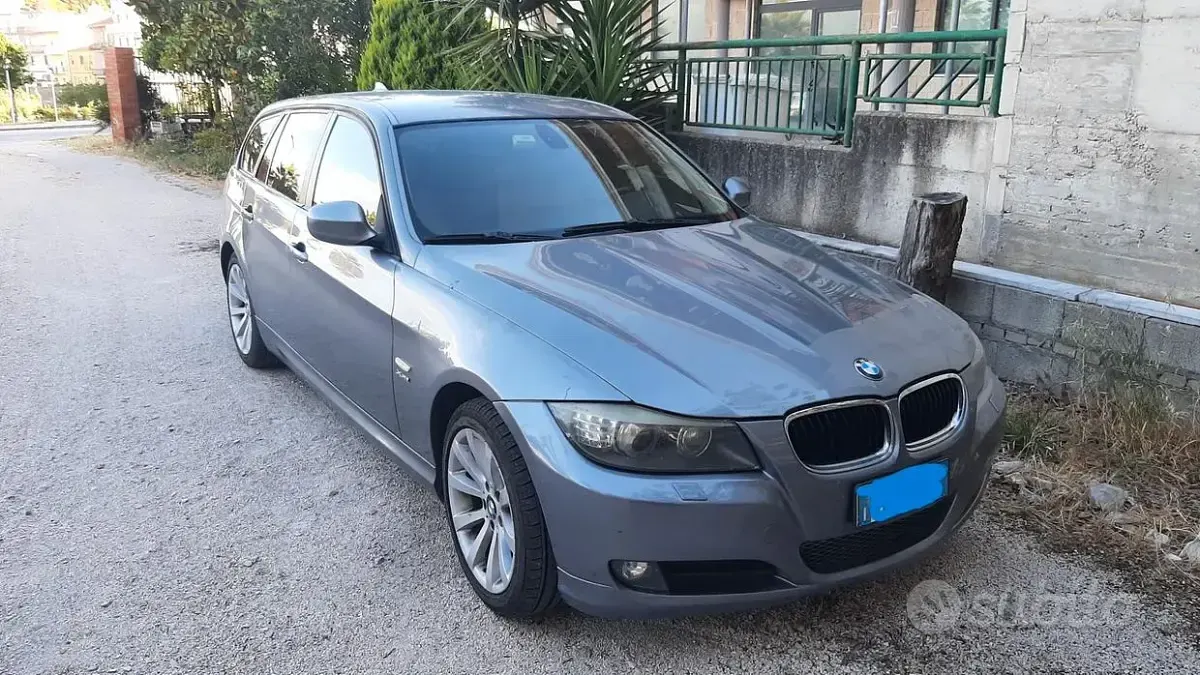 Usata BMW 320 177 CV (130 kW) 2009 Grigio Station wagon