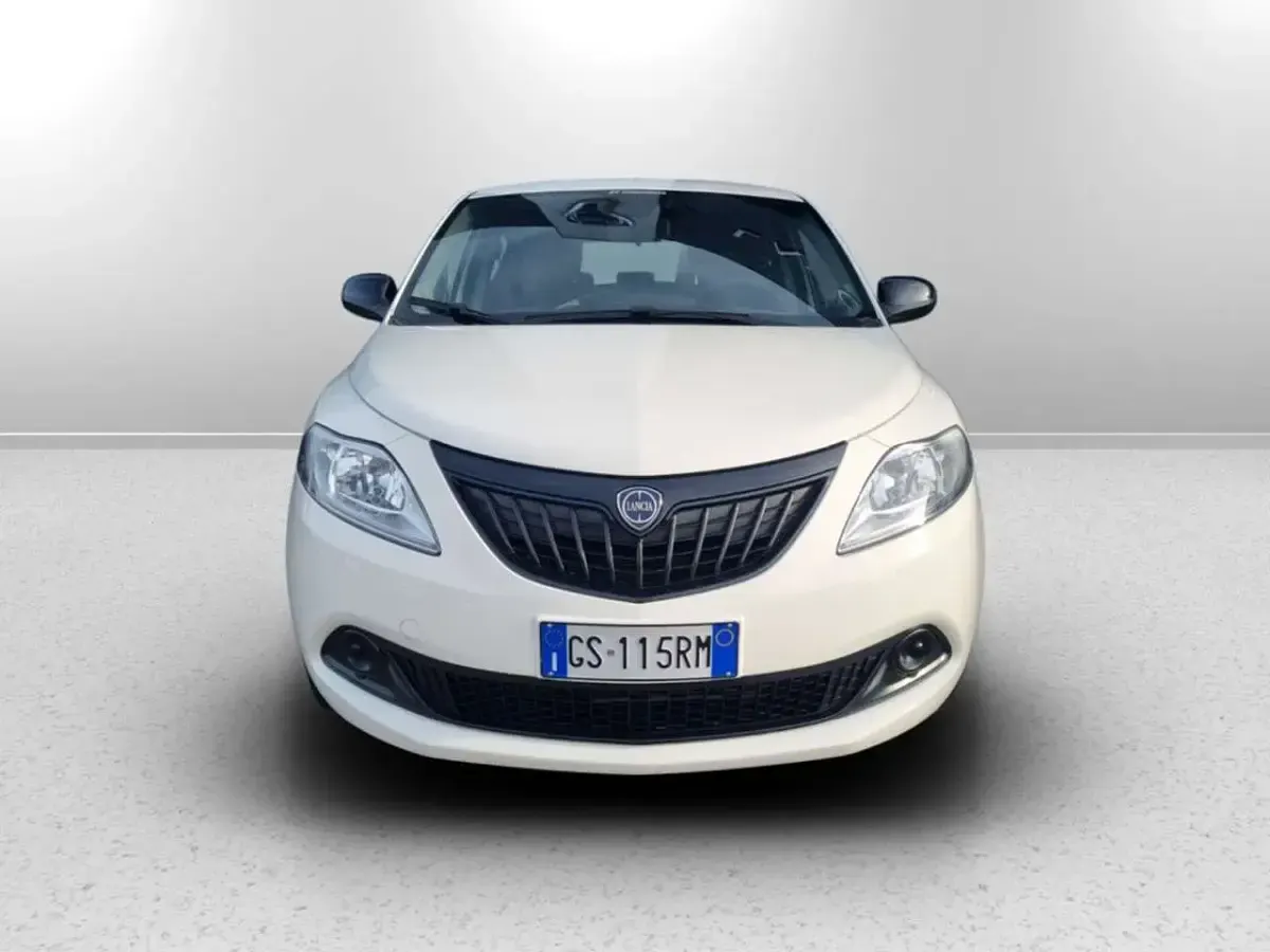 Usata Lancia Ypsilon S 70 CV (51 kW) 2024 Bianco Utilitaria