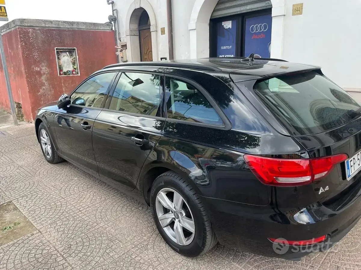 Usata Audi A4 Business 190 CV (139 kW) 2019 Nero Station wagon