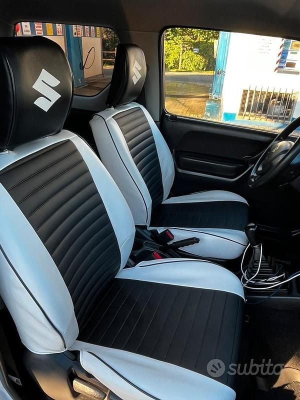 Usata Suzuki Jimny 85 CV (62 kW) 2018 Bianco SUV