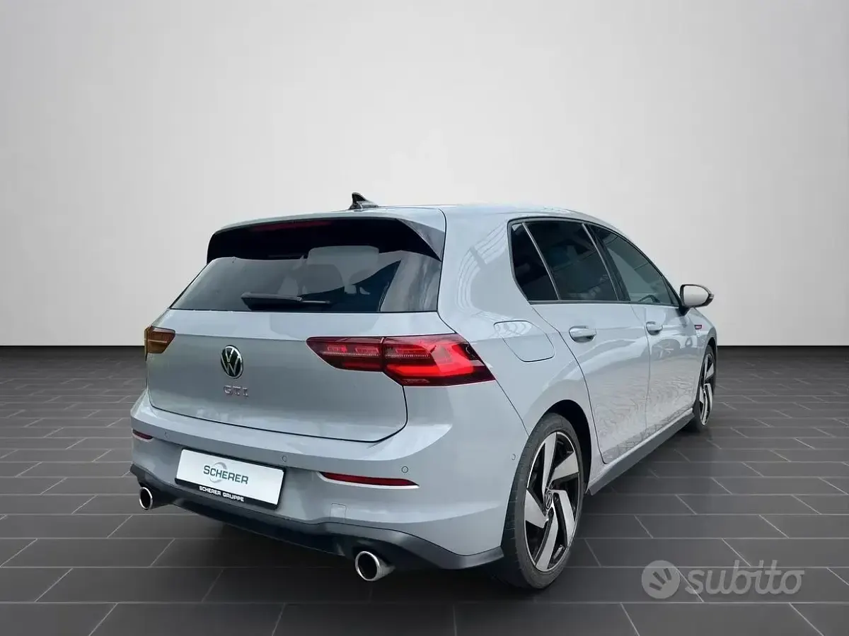 Usata VW Golf VIII GTI 245 CV (180 kW) 2021 Grigio Berlina