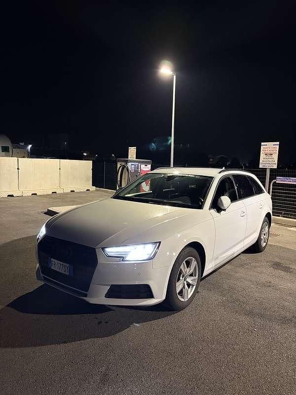 Usata Audi A4 Design 150 CV (110 kW) 2018 Station wagon