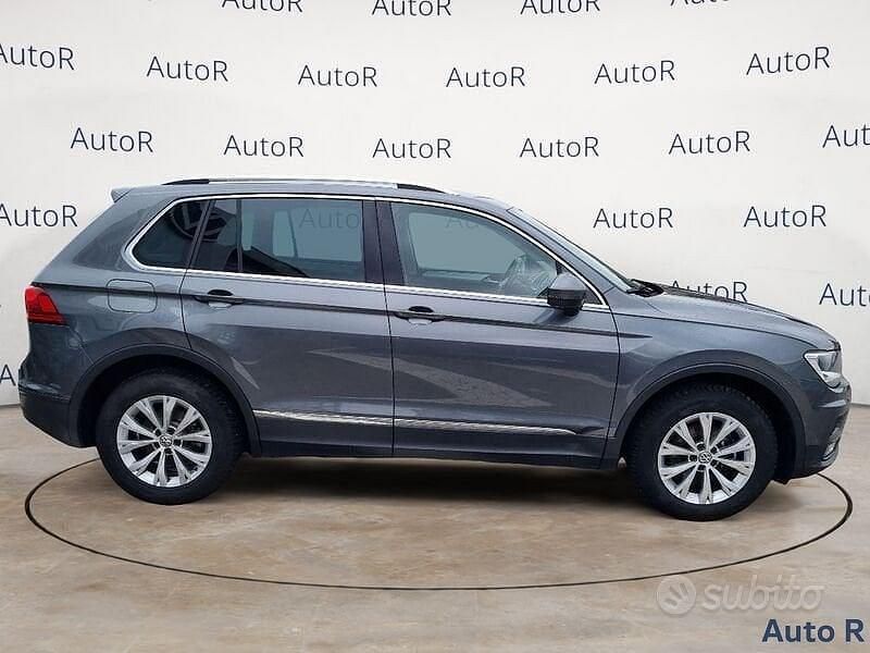 Usata VW Tiguan Business 150 CV (110 kW) 2020 Grigio scuro SUV