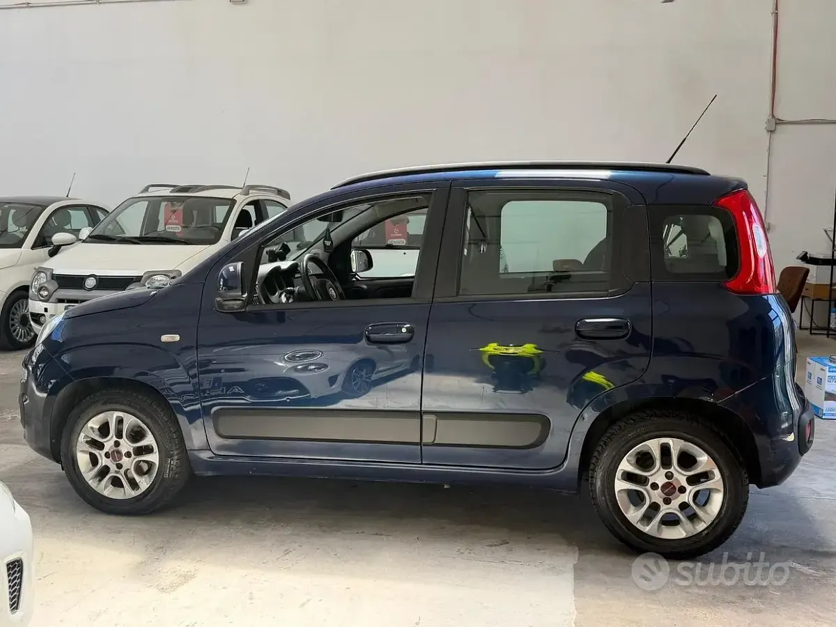 Usata Fiat Panda 69 CV (50 kW) 2016 Bluazzurro Utilitaria