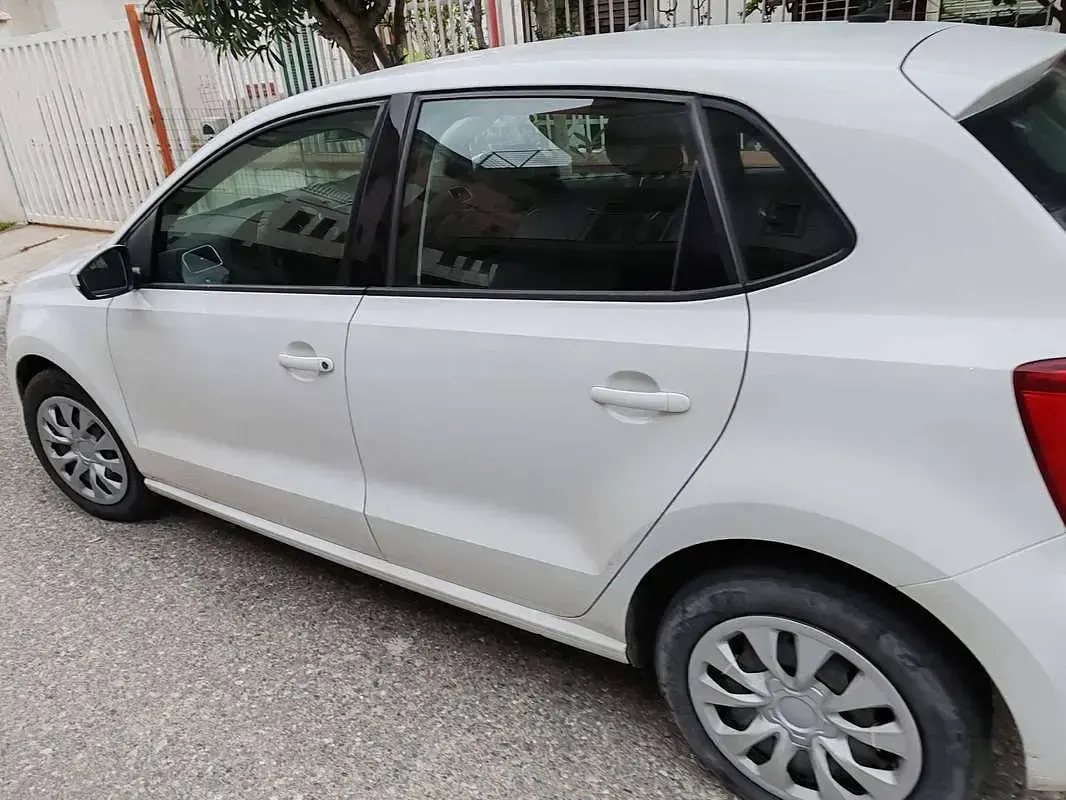Usata VW Polo Comfortline 90 CV (66 kW) 2015 Bianco Berlina