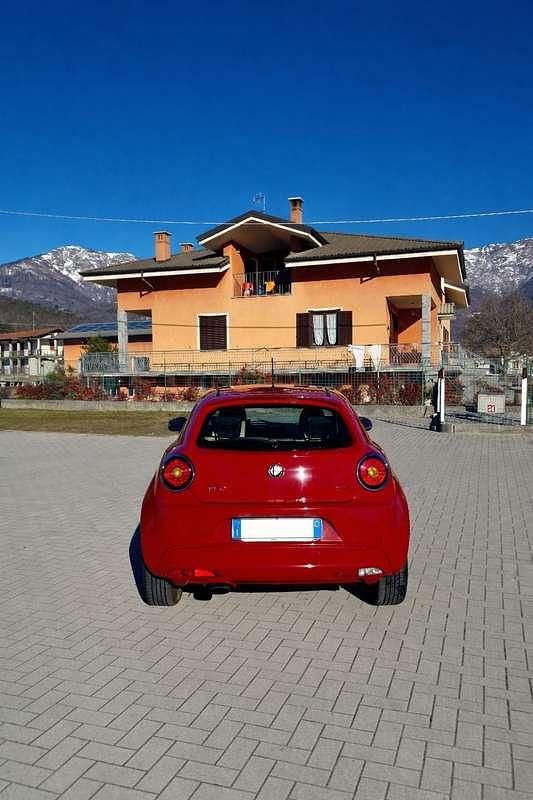 Rosso Usata 2015 Alfa Romeo MiTo Distinctive Utilitaria | 6400 € (Buon prezzo) - Immagine 1/4