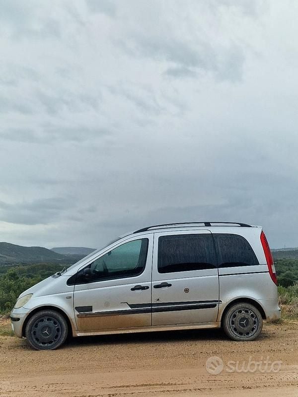 Usata Mercedes Vaneo 91 CV (66 kW) 2003 Grigio Monovolume