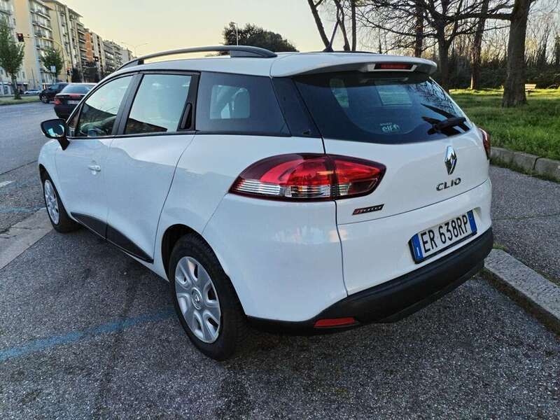 Usata Renault Clio GrandTour 75 CV (55 kW) 2013 Bianco Station wagon