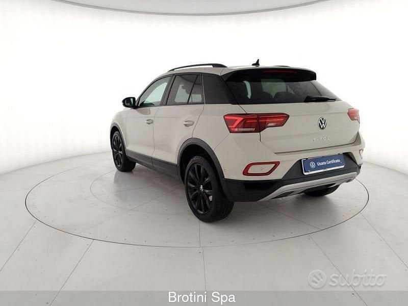 Usata VW T-Roc Style 116 CV (85 kW) 2022 Grigio metallizzato SUV