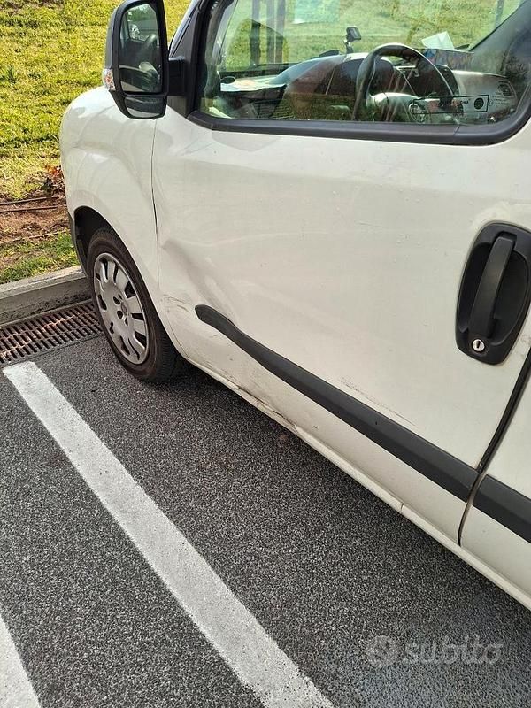 Usata Fiat Doblò 120 CV (88 kW) 2013 Bianco Monovolume