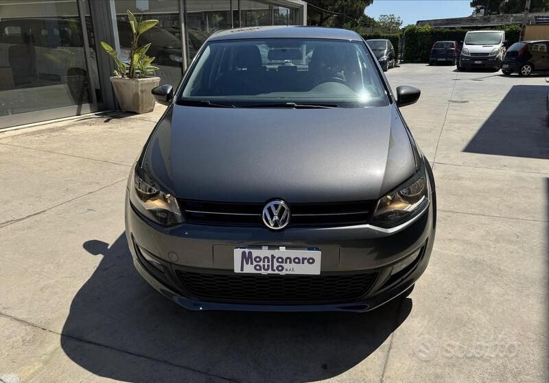 Usata VW Polo Comfortline 75 CV (55 kW) 2013 Marrone Berlina